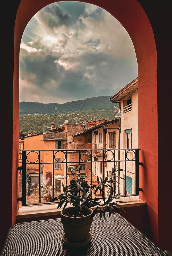 Casa Vacanze Al Lago P2 Monasterolo del Castello Exterior foto